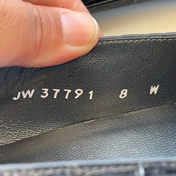 stuart weitzman croc embossed patent leather loafers size 8 - Picture 11 of 11